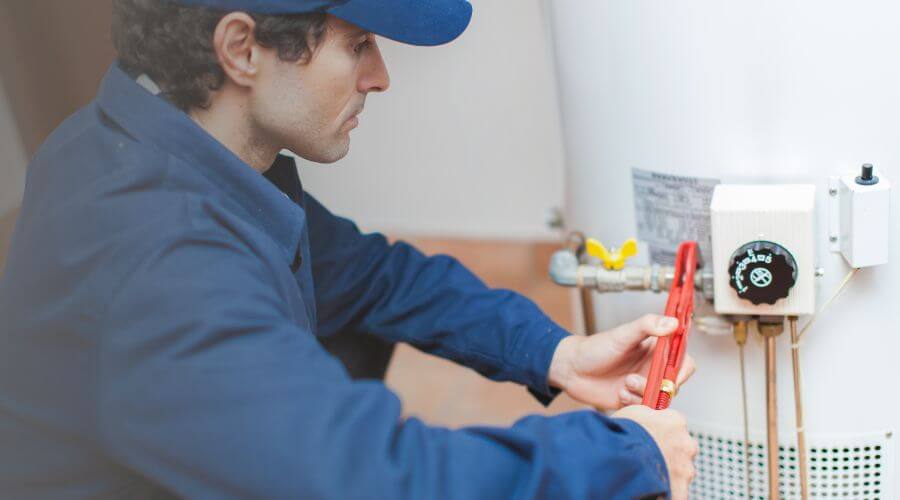 Local tankless water heater installation in Parma, MO